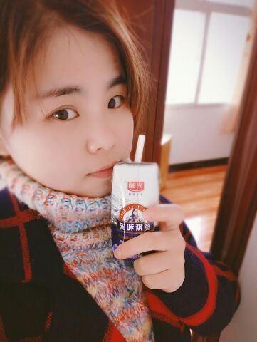 女神*伊诺个人动态 - 女神*伊诺直播间 - 美女视频聊天交友-六间房