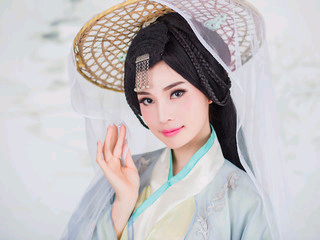 山路果ღ。海报
