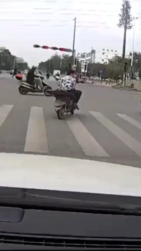 这位大哥也是人才