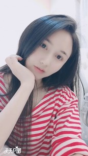 她的眼睛會(huì)唱歌