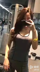 点赞的话可以考虑介绍闺蜜给你认