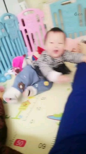 每个人都是这样学走路的