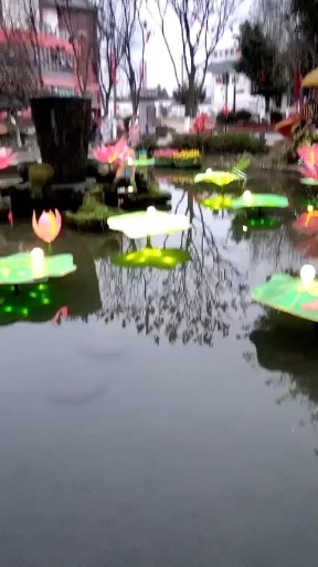 还是外面好玩