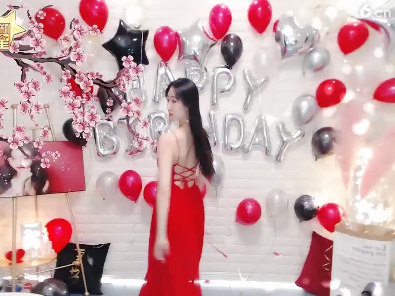 6房最会跳舞的女子