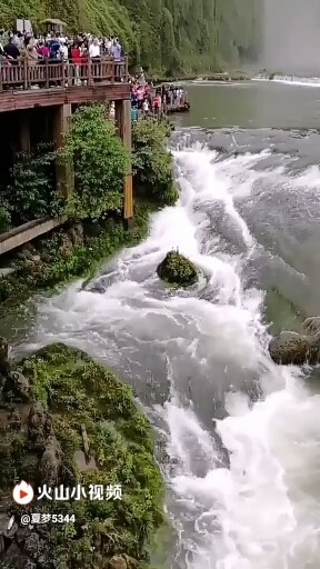 保护清洁水源！造福人类风景更加