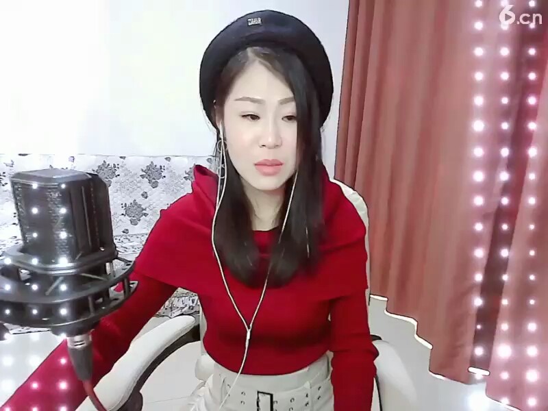 看看这个主播这么高兴