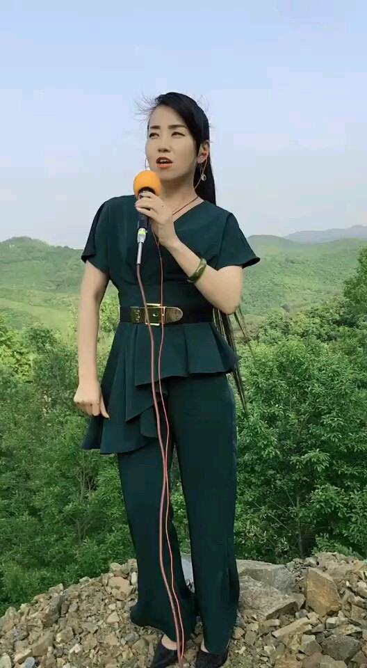 就让我的歌声陪你走四方