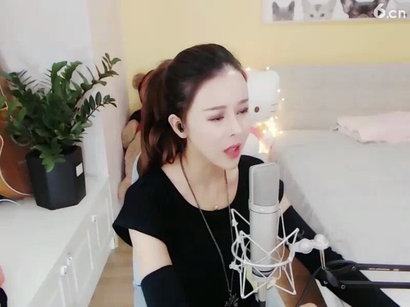 我ggGGFFGGHHHBBB