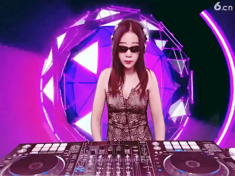 哇哇
