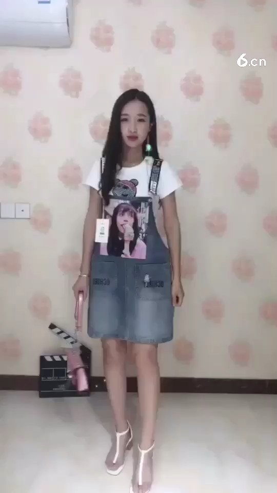 新款背带牛仔裙99💰包邮！