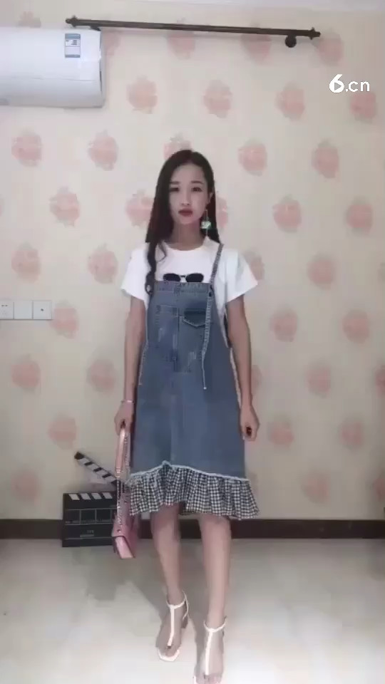 新款背带牛仔裙99💰包邮！