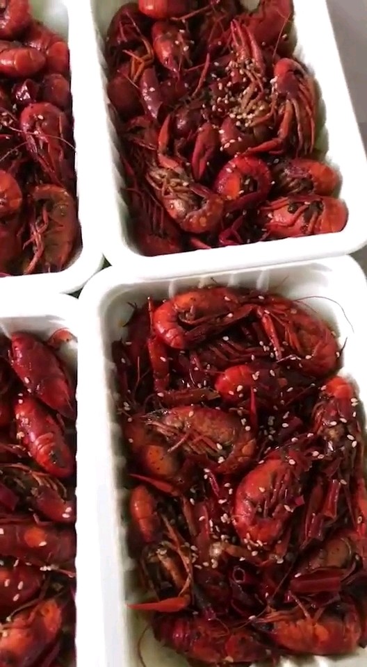 麻辣小龙虾😛😛😛