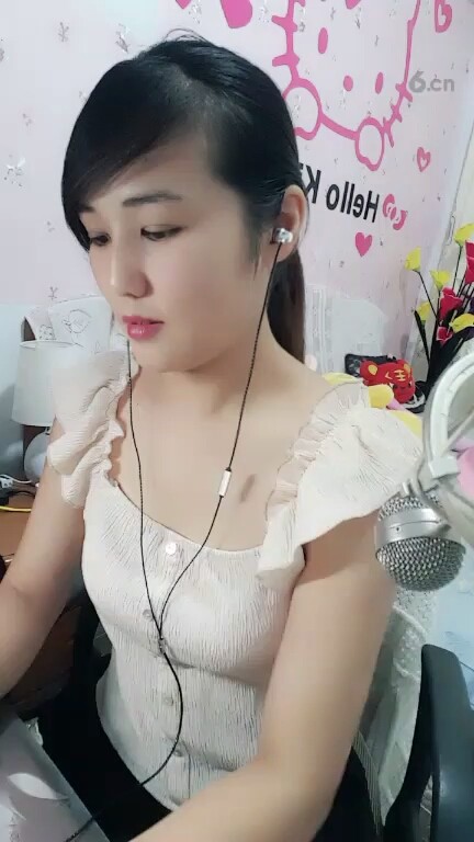 美女早上好