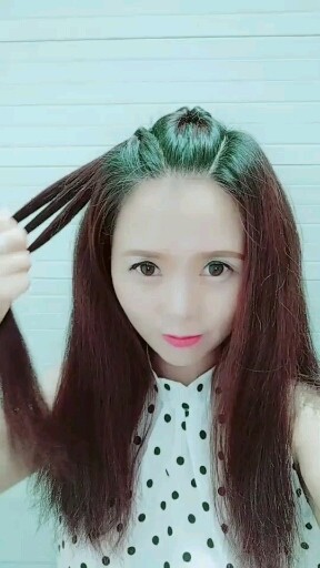 秋天这样扎披肩发❤