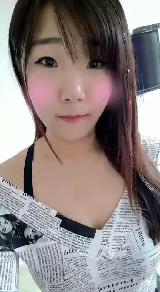 喜欢 活泼开朗的吗？