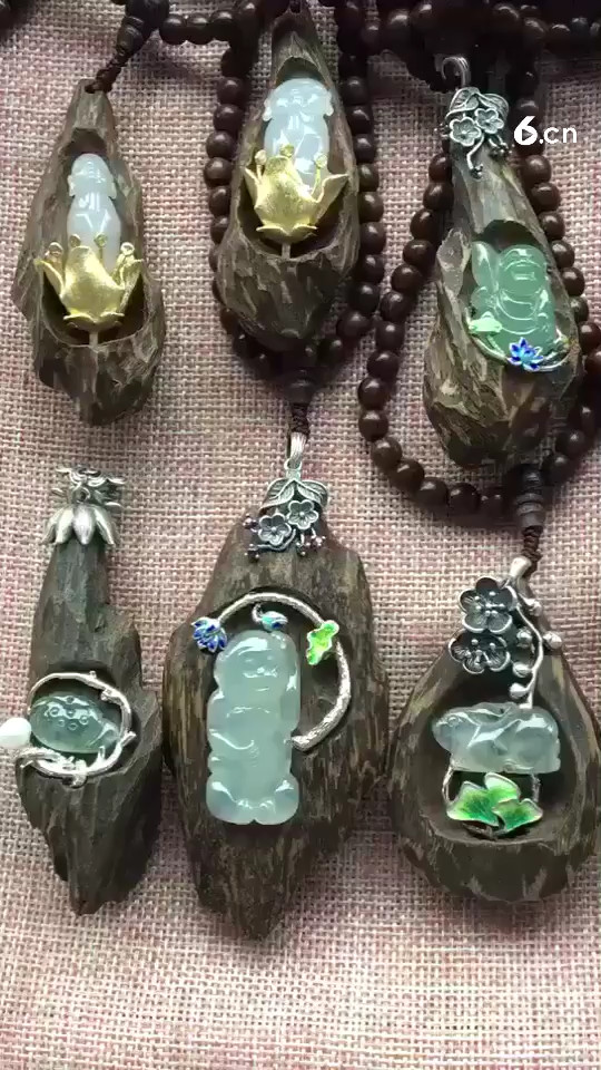 翡翠珠宝。带檀香