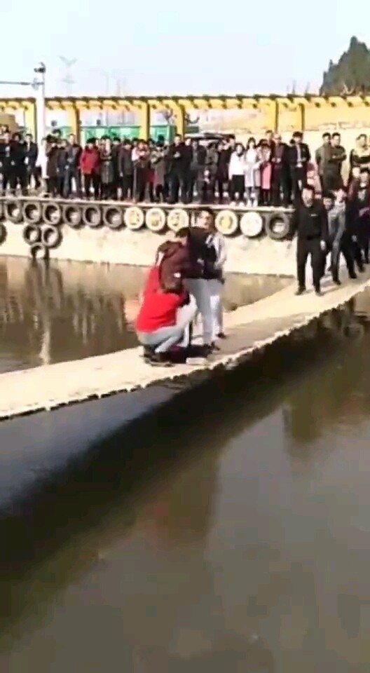 直接骑上了😂