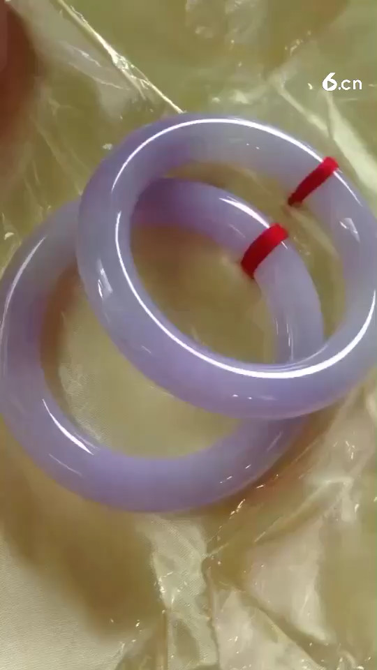 翡翠珠宝。冰紫 圆条。