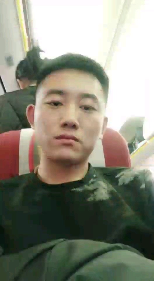 我长的帅不帅，