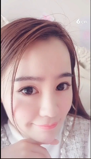 金豬年快樂，萱妮給大家拜年啦