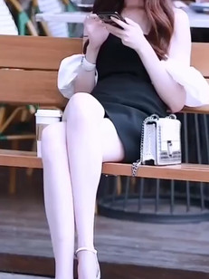 小姐姐这穿搭好清晰甜美旅游风