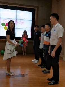 高个子气质小姐姐第一次去相亲就