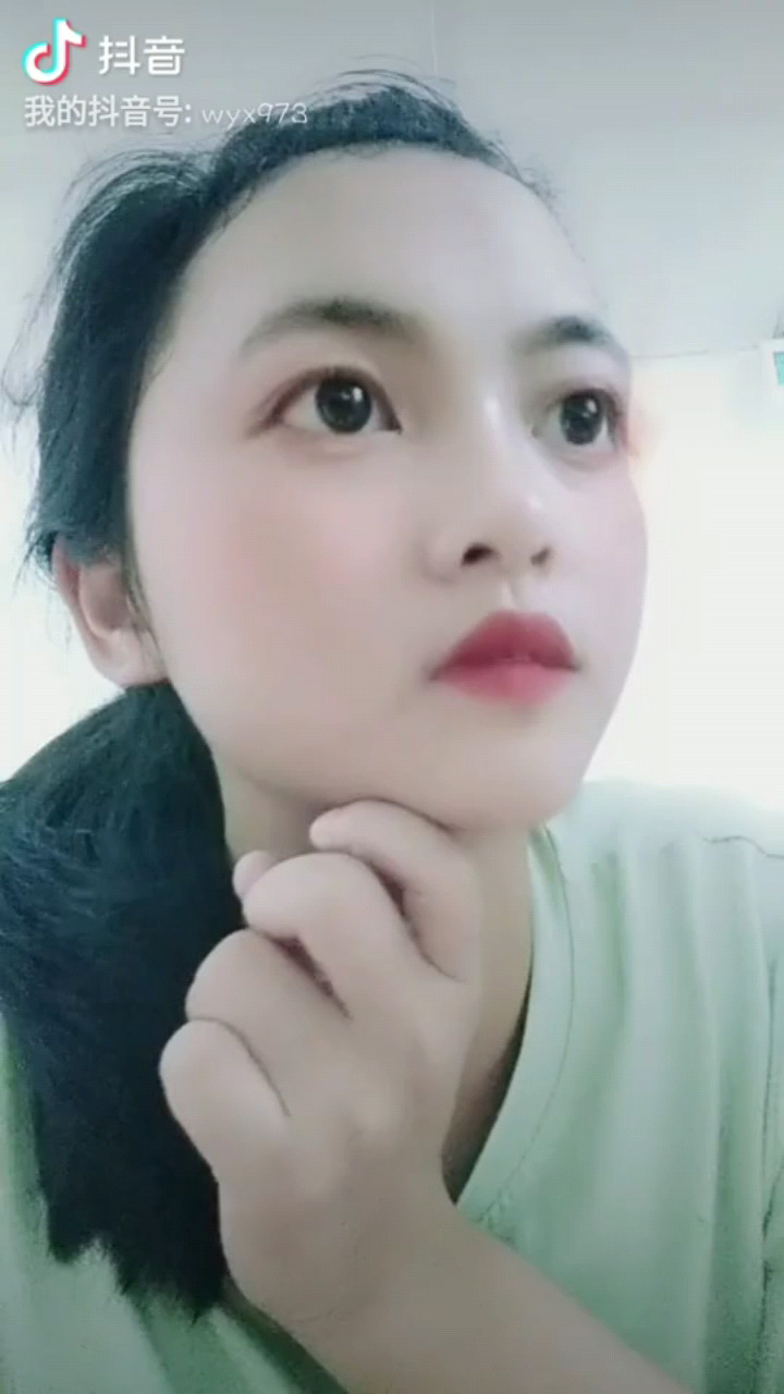 给我吃一口吧，就一口😌😌