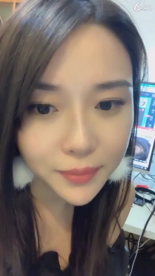 仿佛从