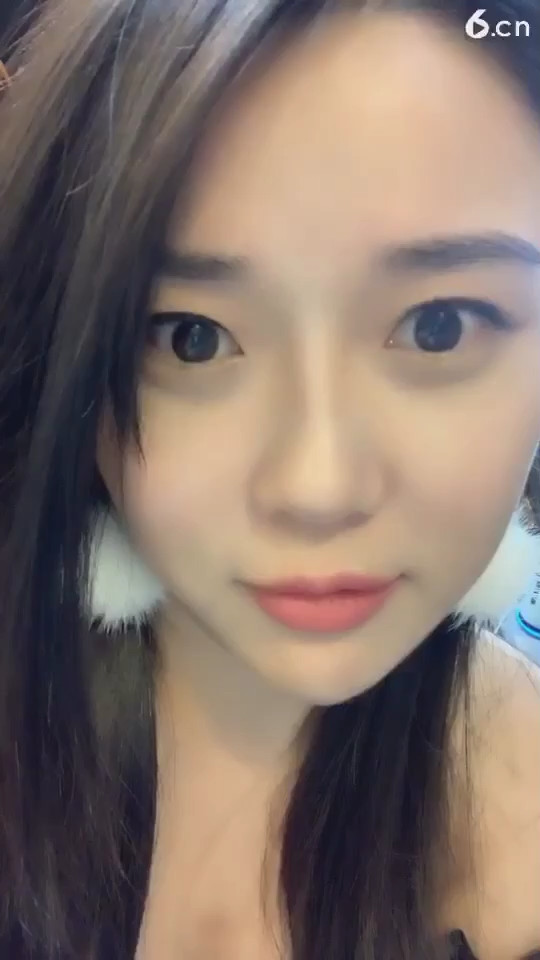 仿佛从