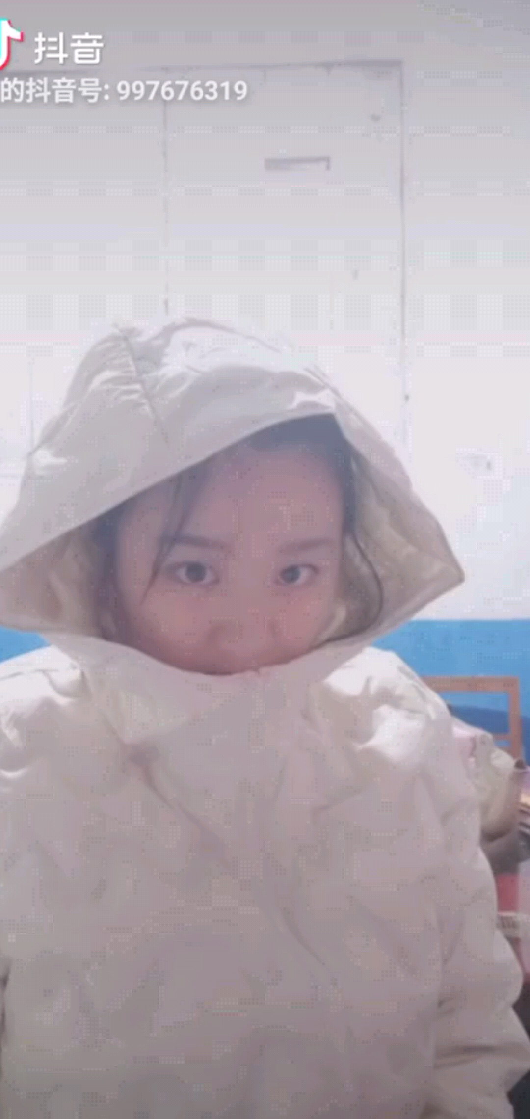 不洗头油腻小妹妹