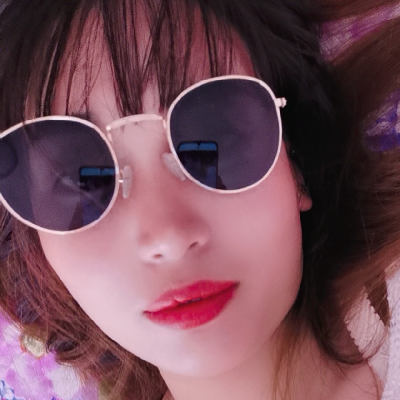 喵喵💄a海报