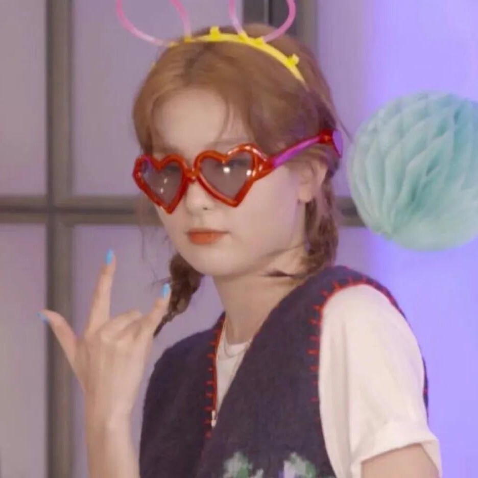 魔法少女郭麒麟海报