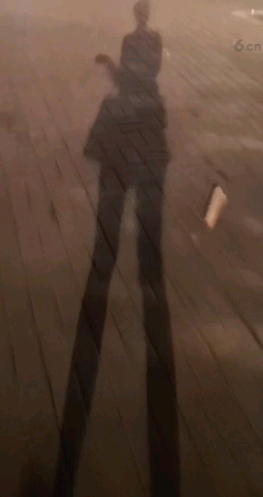 一米八的大长腿🦵，哈哈……安