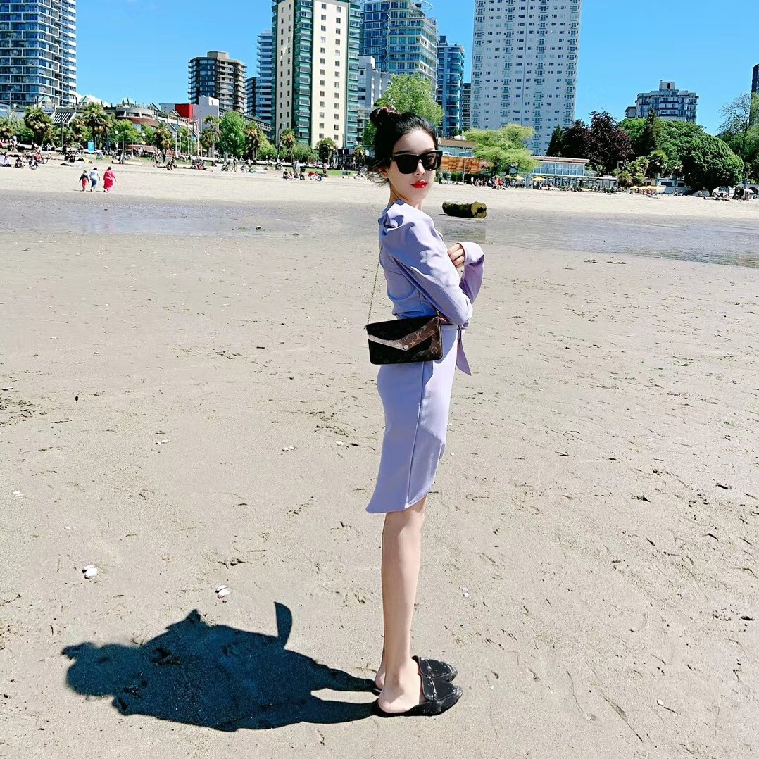 兔兔兔宝宝🐰海报