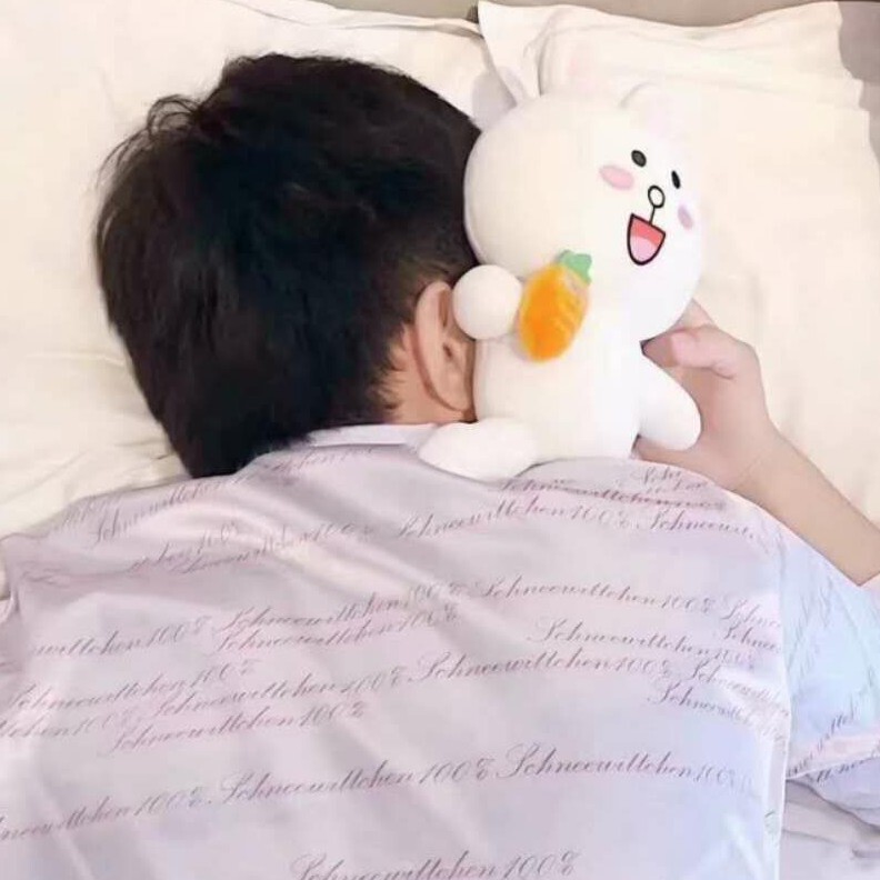 本人已死，有事烧纸i海报