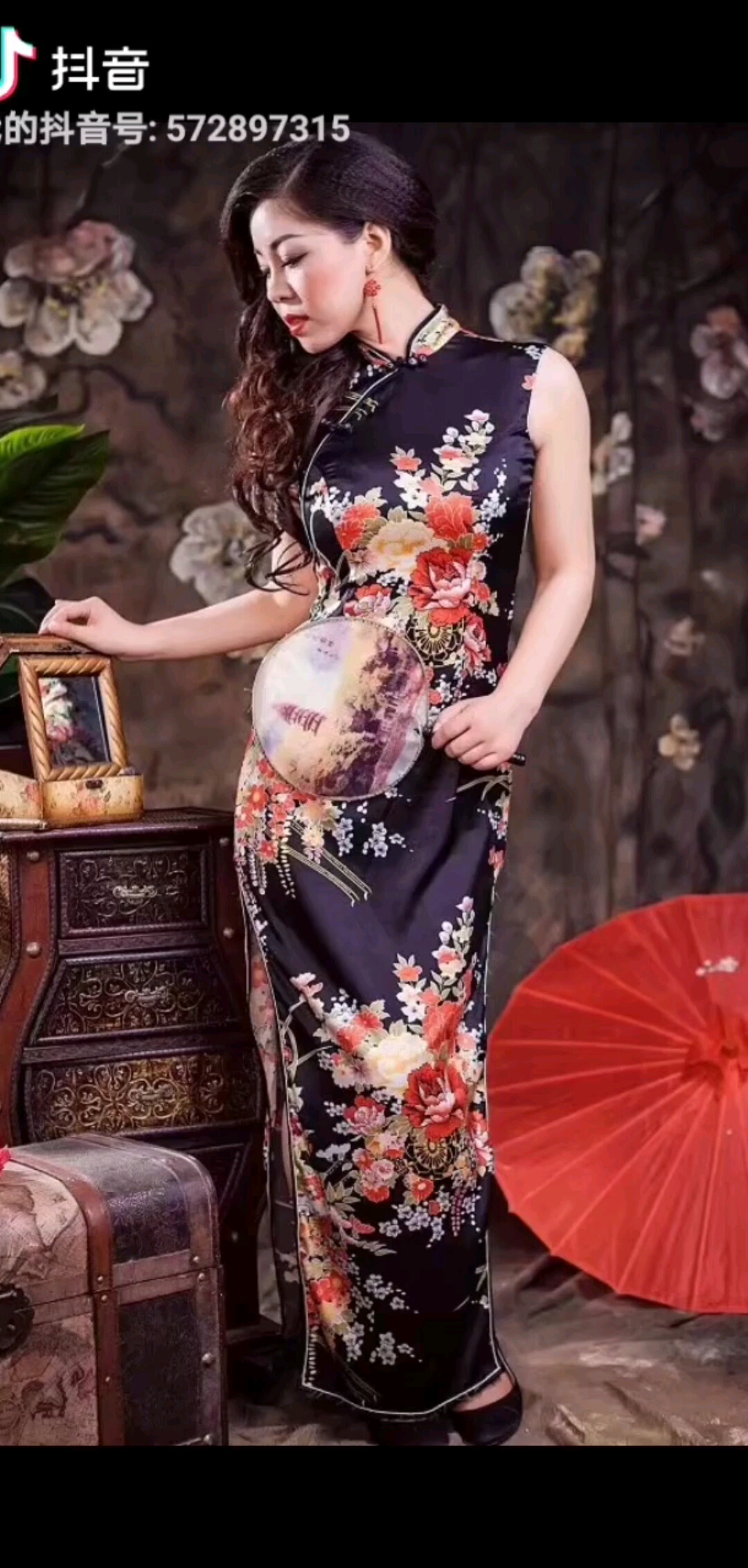 上海女人穿旗袍不错哦！