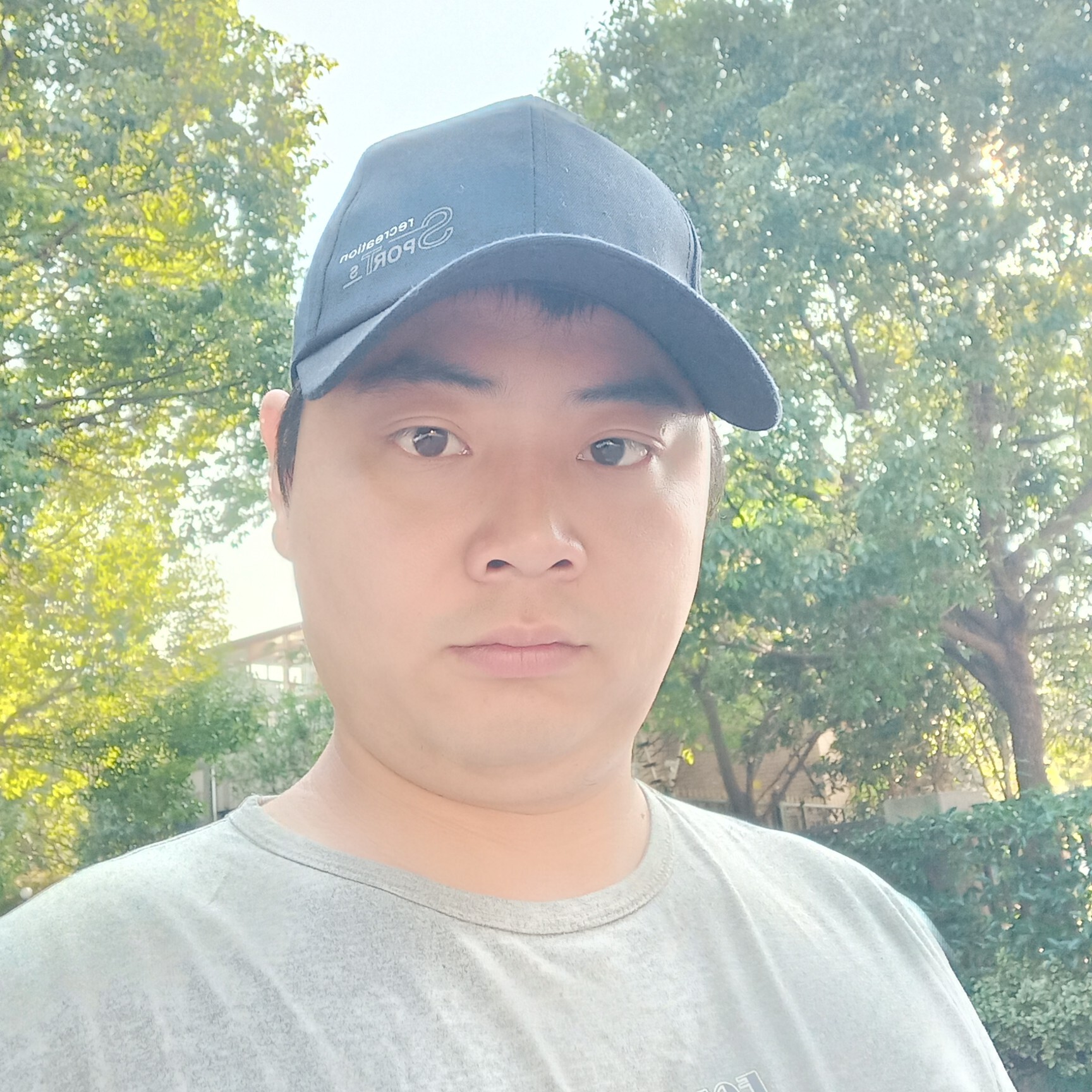 新人洛尘第一天直播海报