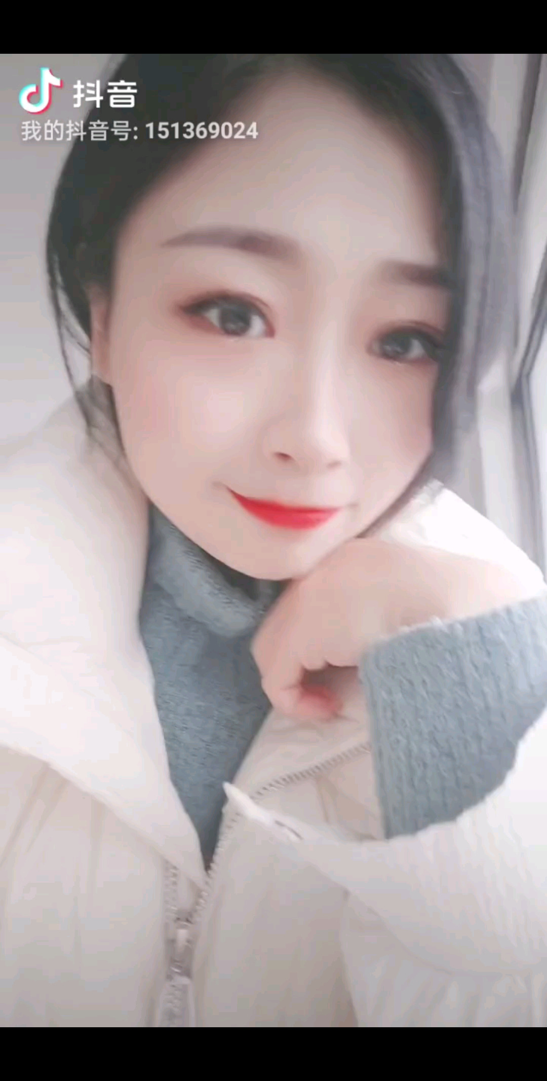 爸妈给的五官哪里都不