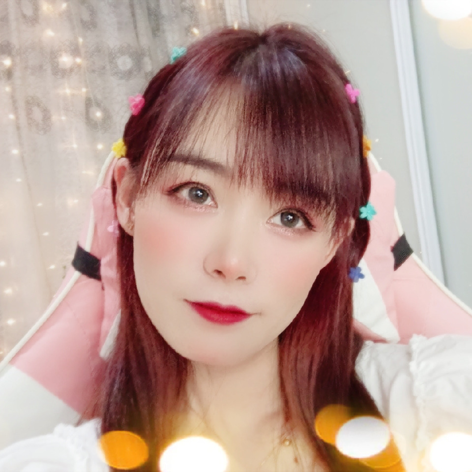 李师师Li放假啦！海报