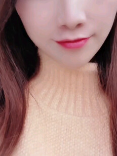 聽(tīng)小鳥(niǎo)在唱歌?