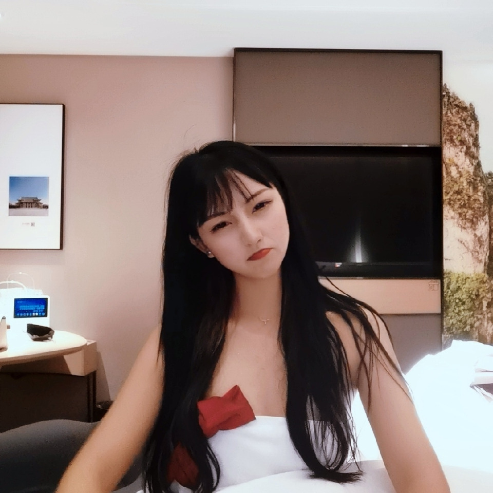 僵尸挺好的海报