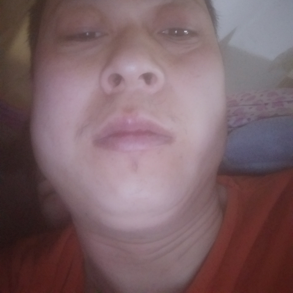 飞翔天空，大美男海报