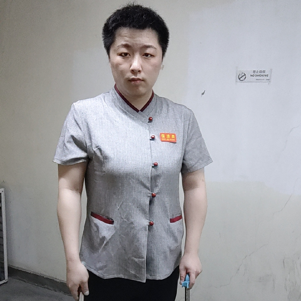 ★我家的小贱婢☆海报