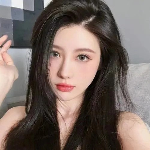 我叫小爱海报