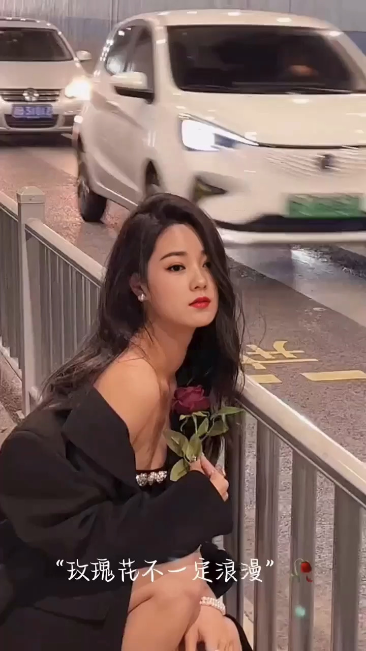 繁华三千，看淡那即是