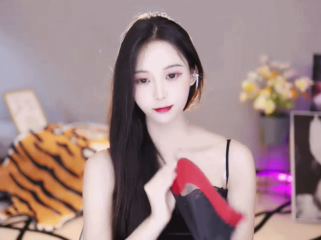 小奶尼想升级🌙的直播间