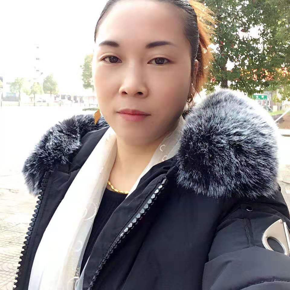 跑调专属傻妞海报