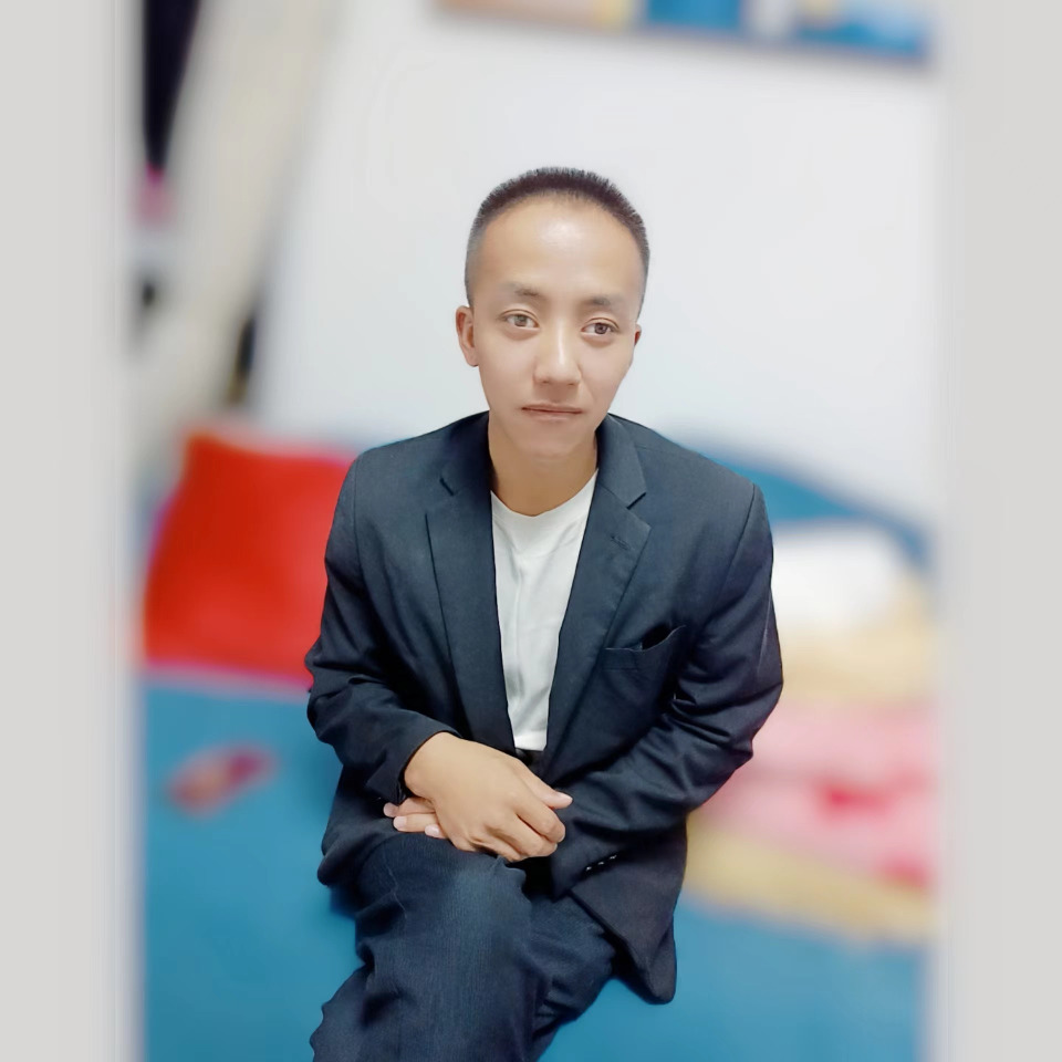 靓仔亮亮哥海报