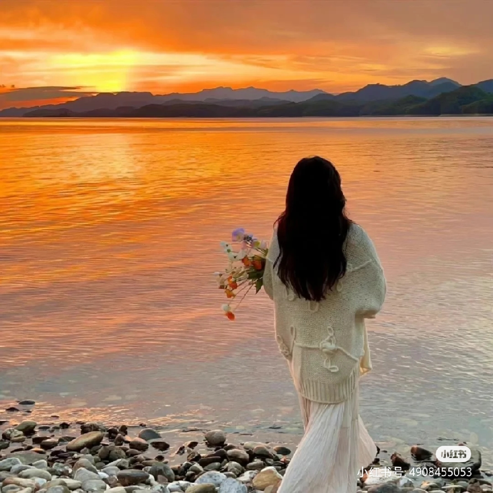 芽芽ya海报