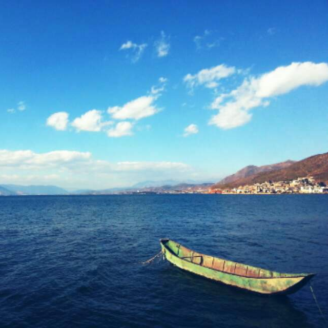 霸了个波海报